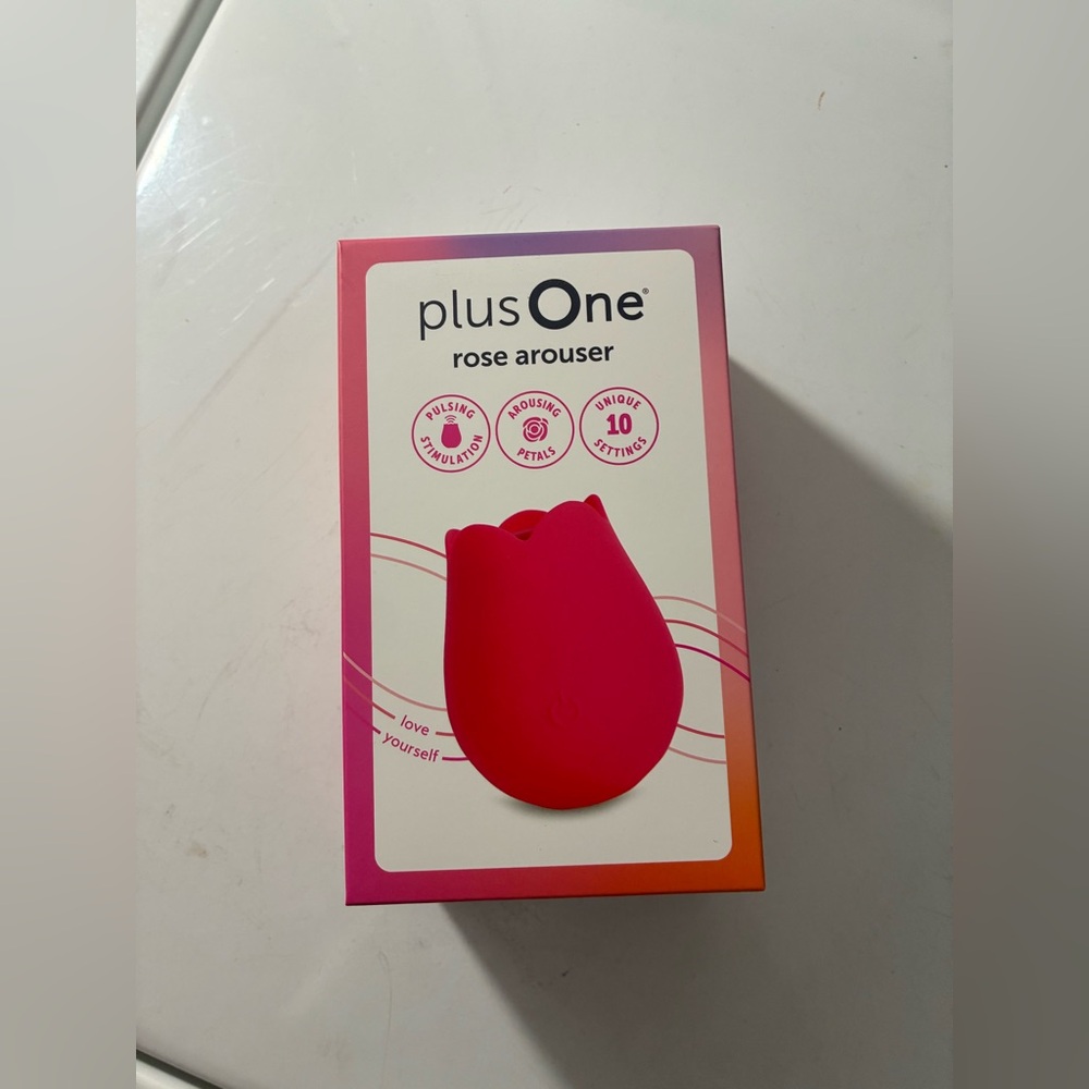 plusOne Rose Toy Arouser